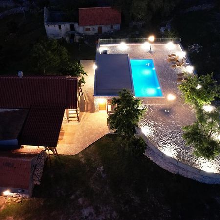 Patakun Holiday Home For 5, With Heated Pool Lecevica Exterior foto