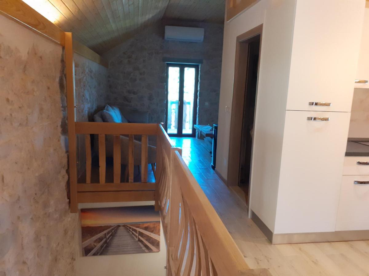 Patakun Holiday Home For 5, With Heated Pool Lecevica Exterior foto